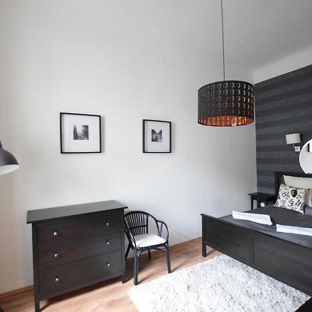 Luxury Apartment By Hi5-Varoshaz Suite Budapest Exterior foto